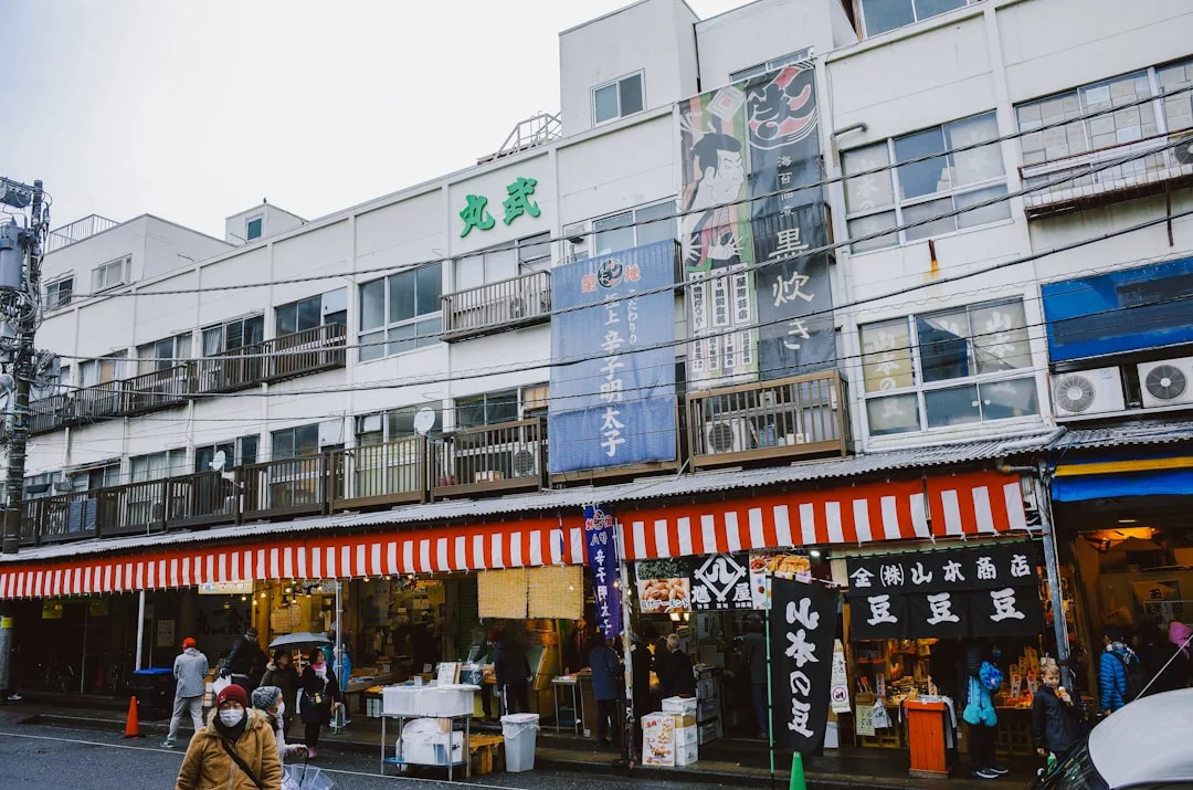 Tokyo local atmosphere and culture