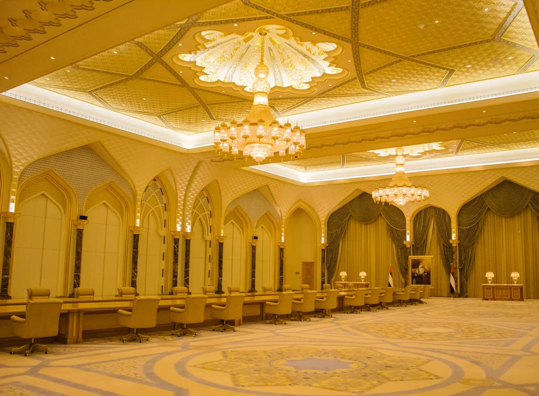 Abu Dhabi scenic view and landmarks