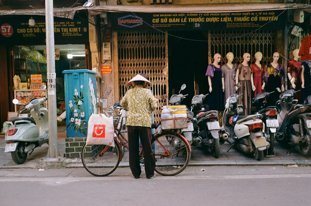 Breaking news: Eid Al Fitr 2026 public h - local atmosphere and culture