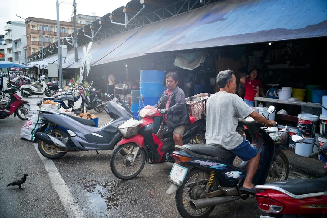 Jones Is Hollywood’s Eternal After-Party - local atmosphere and culture