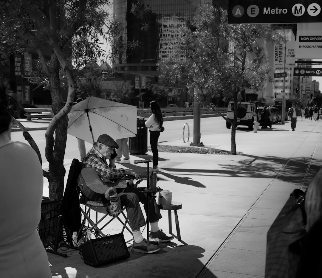 Los Angeles local atmosphere and culture