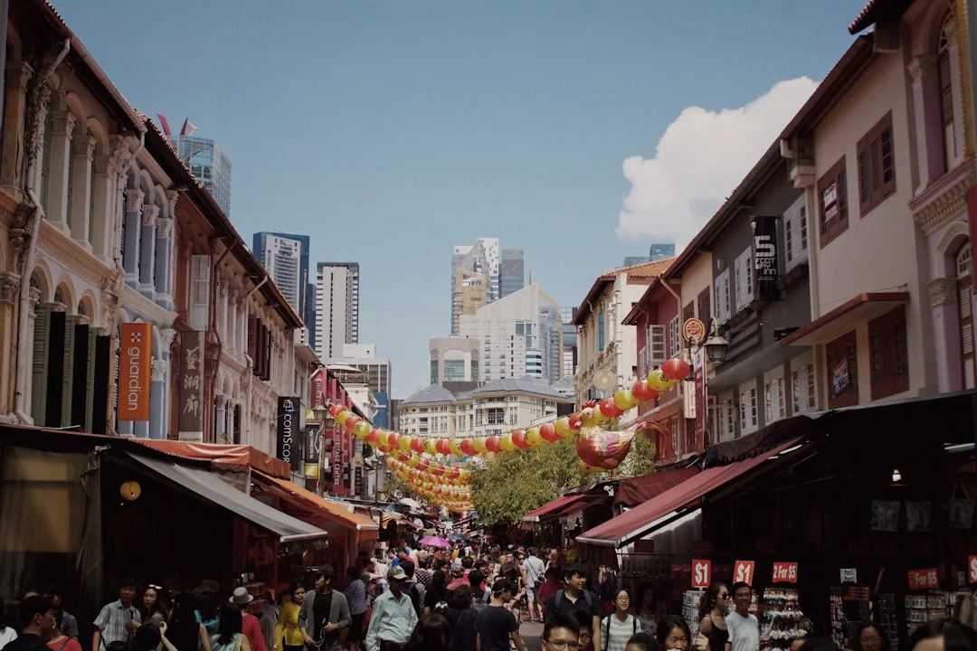 Singapore local atmosphere and culture