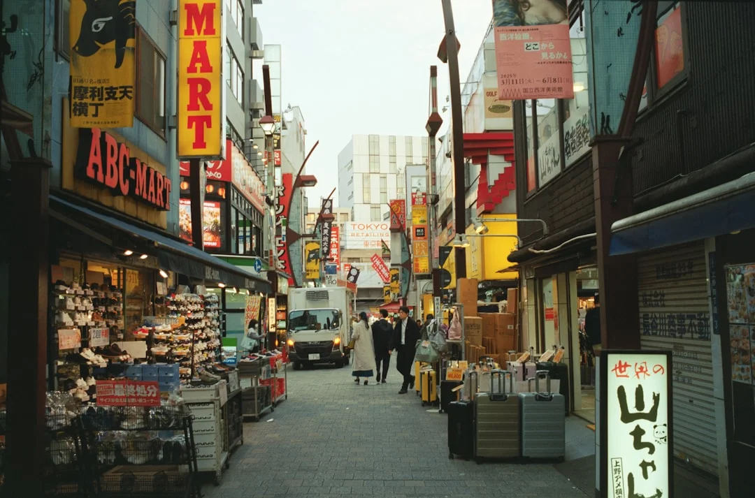 Tokyo local atmosphere and culture