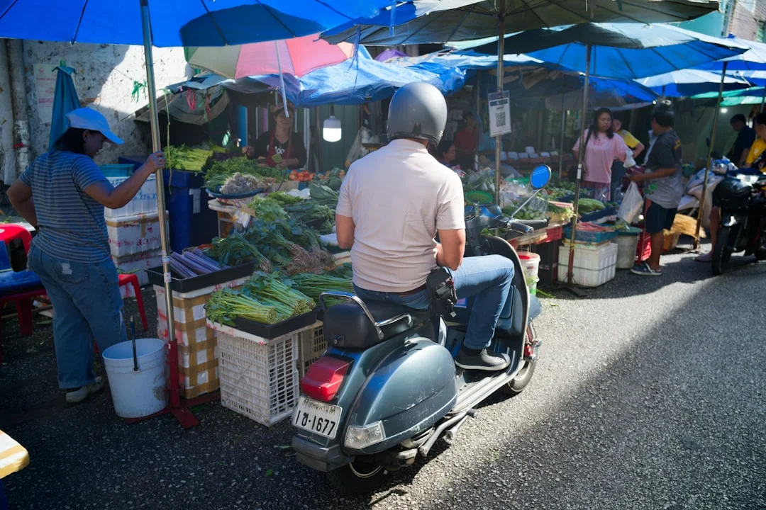 Why do people fast during Ramadan? - local atmosphere and culture